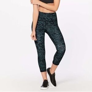 Lululemon Wunder Under Crop Hi-Rise Full-On Luxtreme 21" illuminate multi black